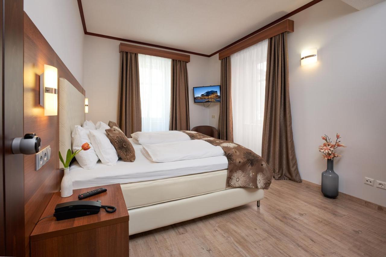 Hotel Meyerhof 로라흐 외부 사진